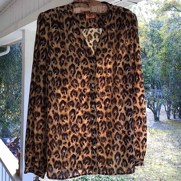 Tory Burch Tops - Tory Burch Silk Leopard Print Blouse Size 10